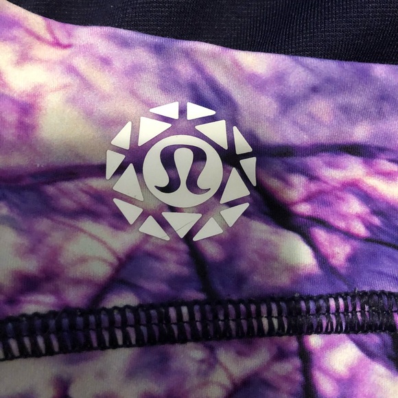 Lululemon Energy Bra - Picture 3 of 5